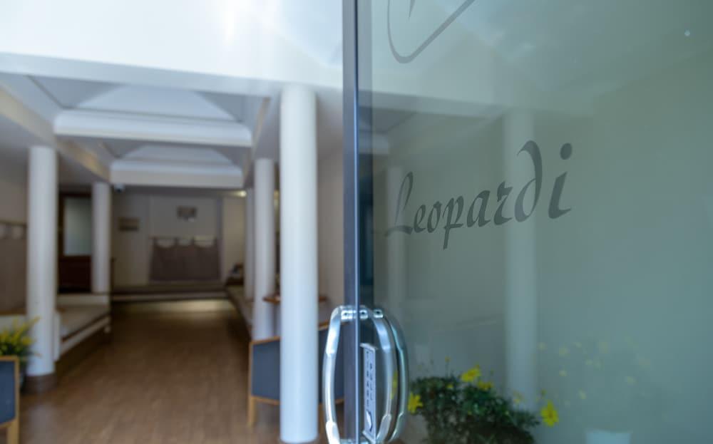 Hotel Leopardi Nápoly Kültér fotó