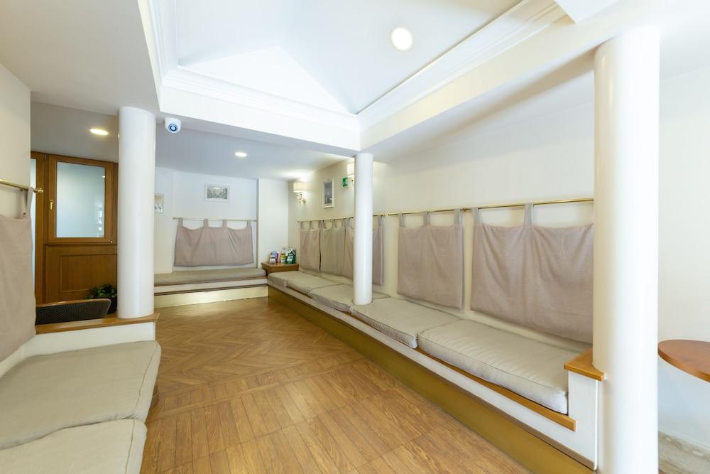 Hotel Leopardi Nápoly Kültér fotó