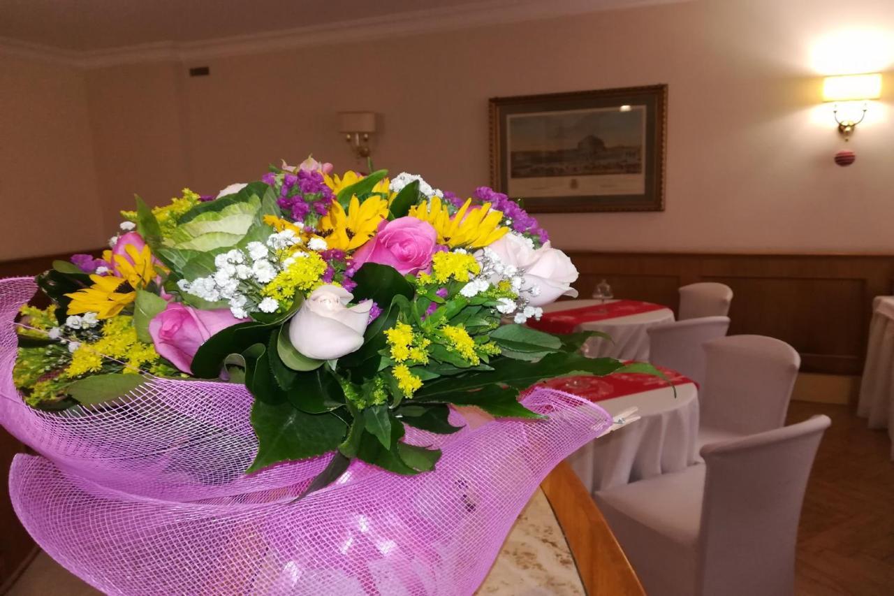Hotel Leopardi Nápoly Kültér fotó