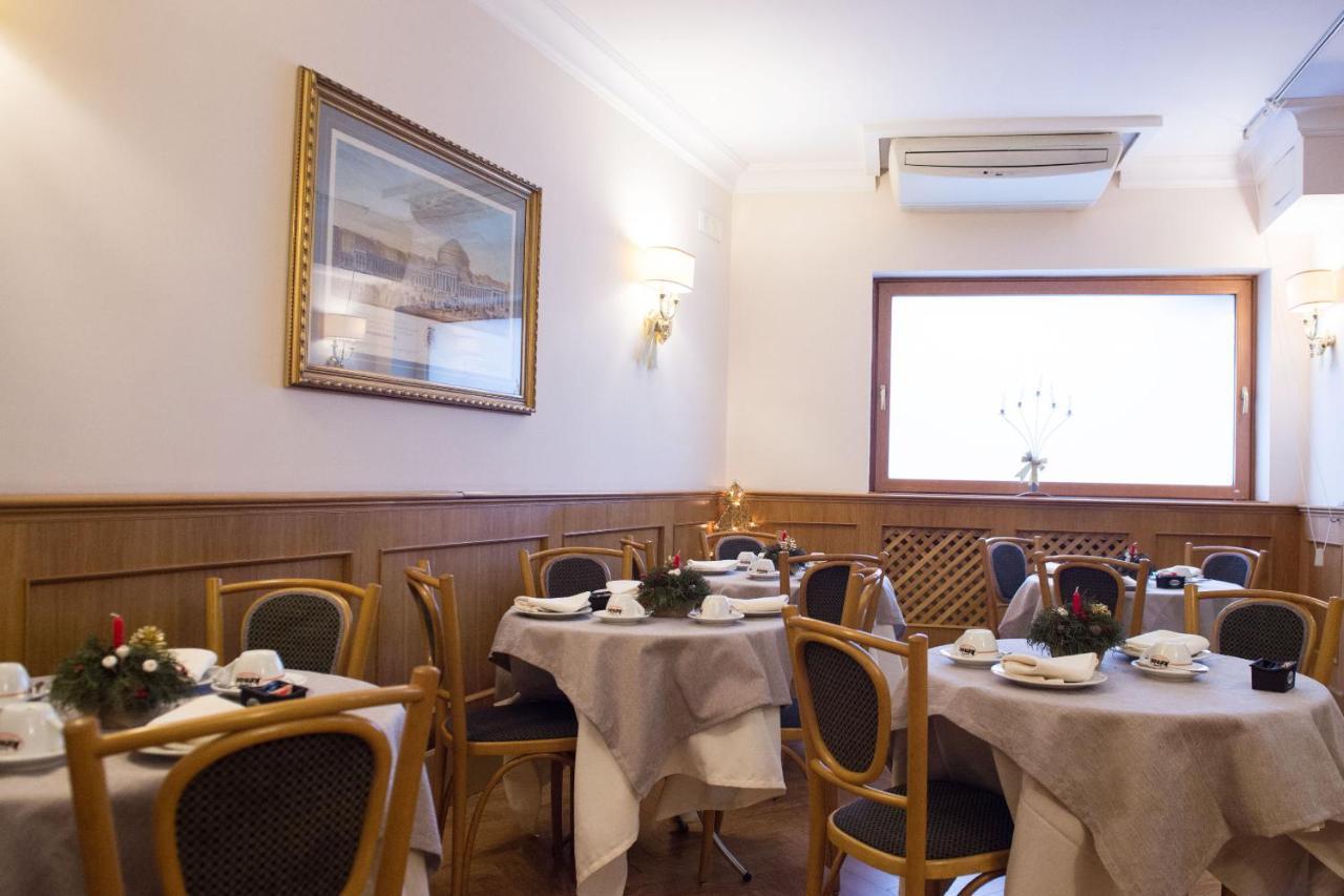 Hotel Leopardi Nápoly Kültér fotó