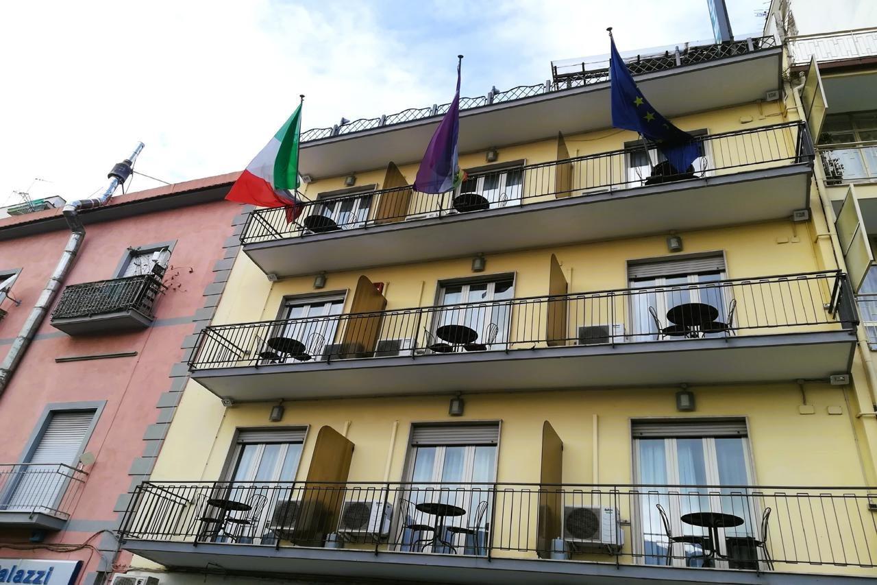 Hotel Leopardi Nápoly Kültér fotó